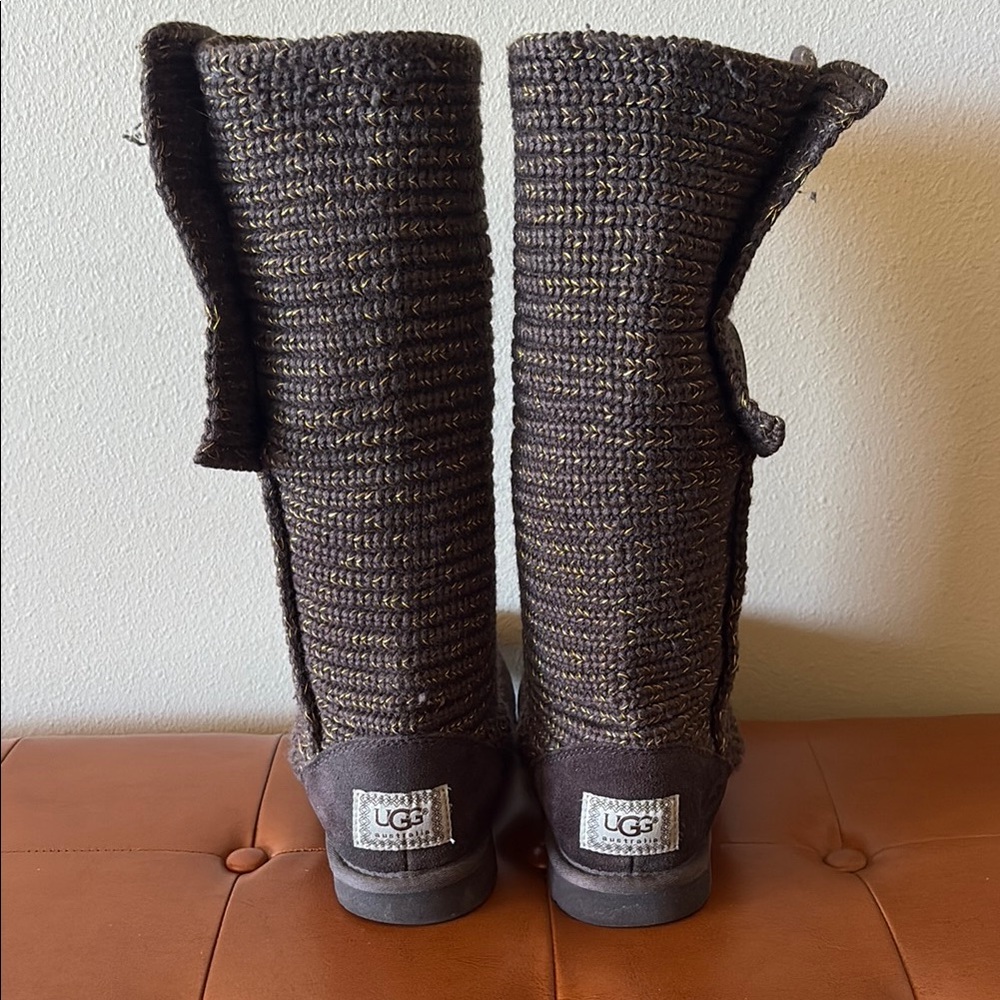 UGG classic Cardy 1876 Brown with gold Knit Boots